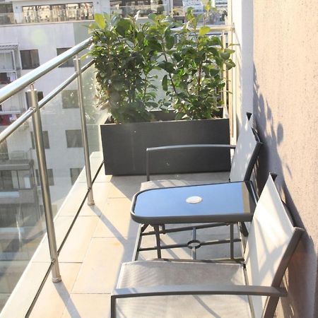 Grozavesti Luxury Apartment With 2 Rooms Bukarest Eksteriør billede