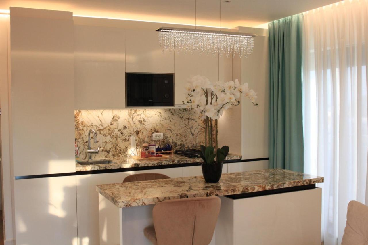 Grozavesti Luxury Apartment With 2 Rooms Bukarest Eksteriør billede
