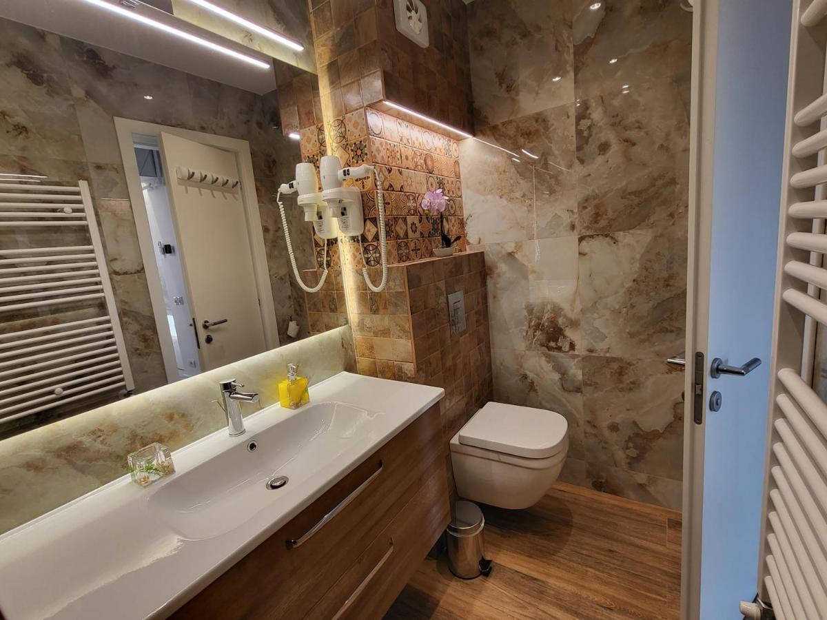 Grozavesti Luxury Apartment With 2 Rooms Bukarest Eksteriør billede